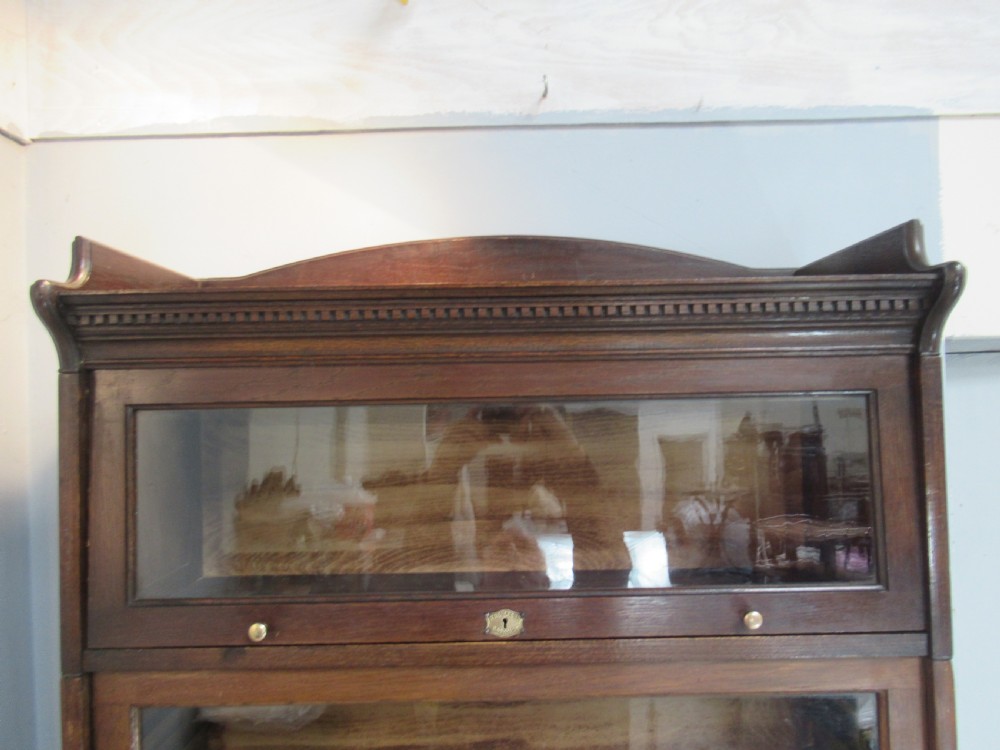 LEBUS   Oak  six tier bookcase View IV