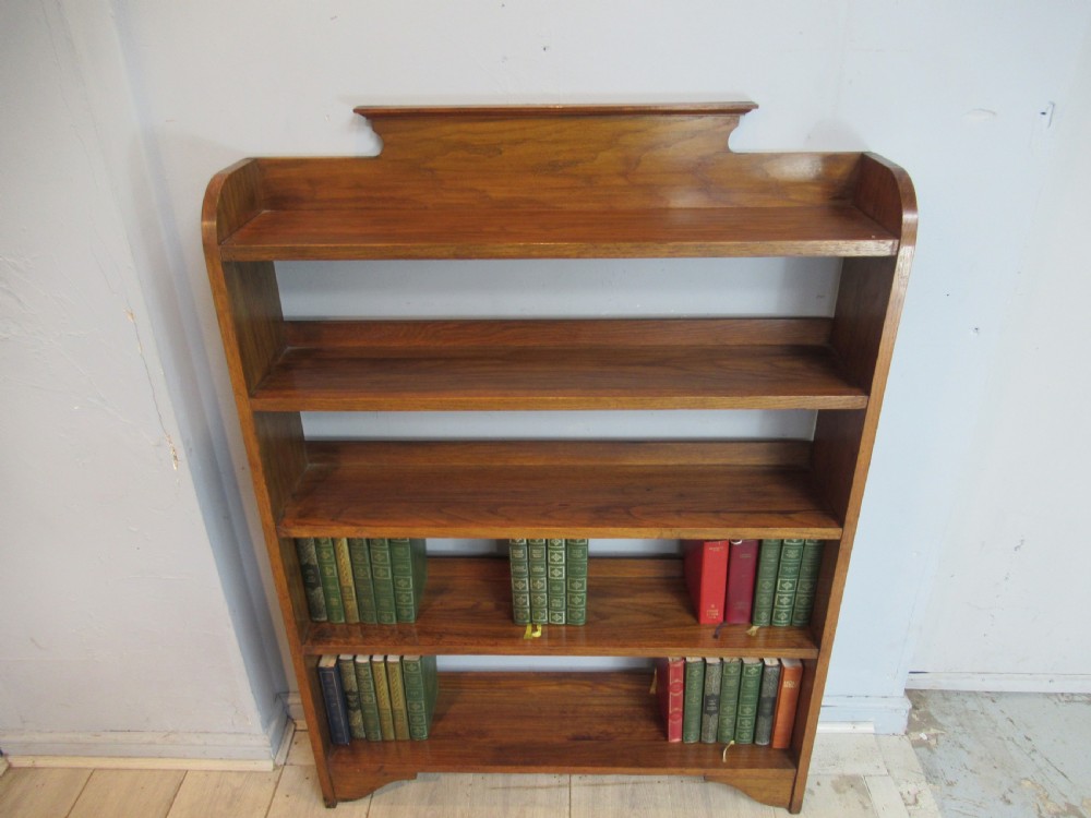 1920s oak open bookcase View III