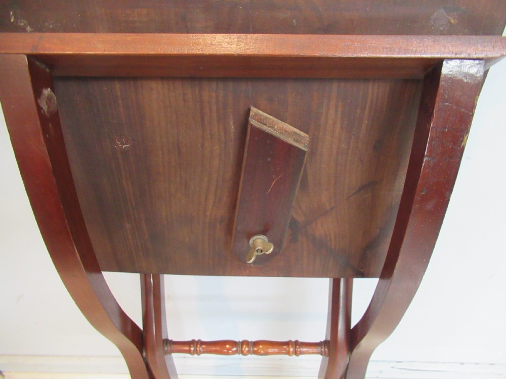 Victorian  mahogany  folding  travel coaching table View XIII