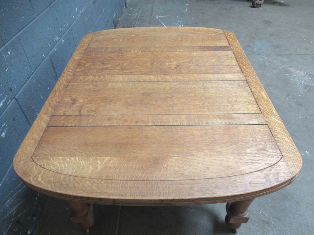 Oak Extending   dining table to seat six View III