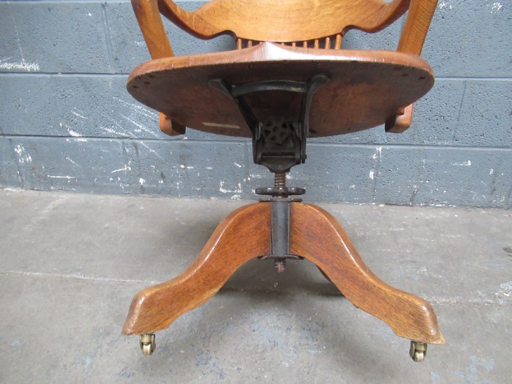 Light oak swivel  office desk arm chair View VI