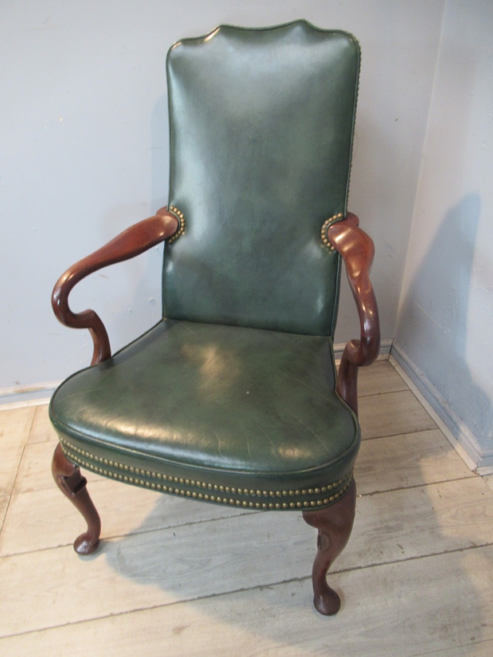 Georgian style mahogany arm chair