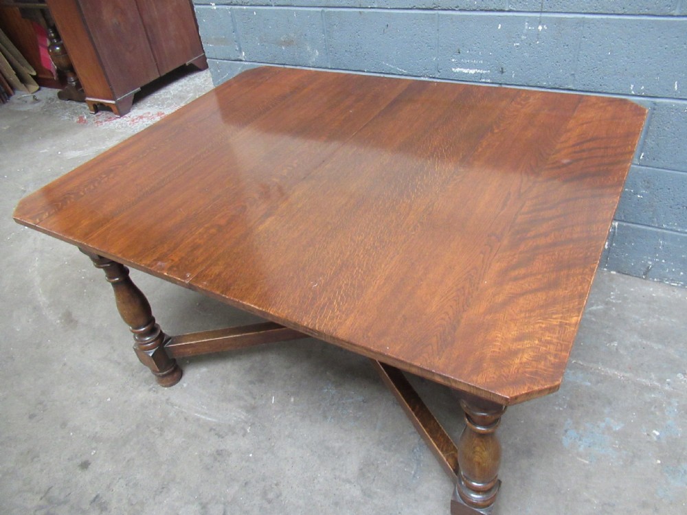 1920s Oak extending dining table View III