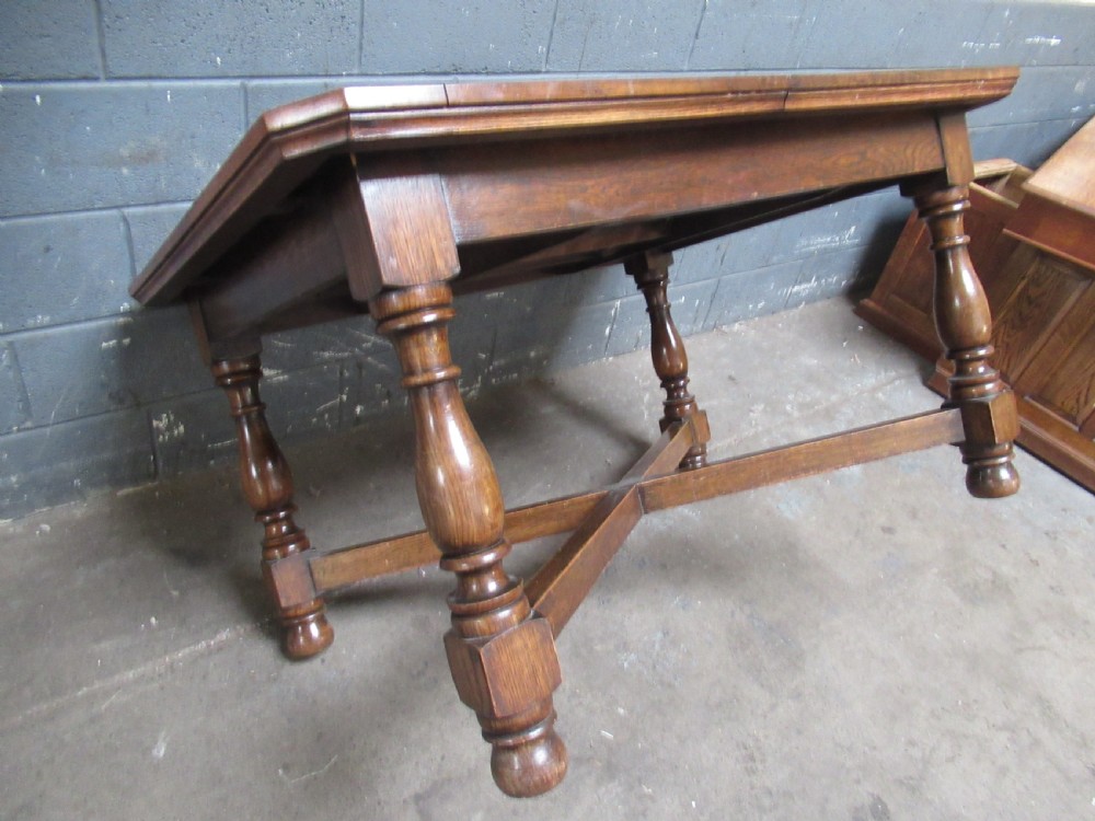 1920s Oak extending dining table View IX