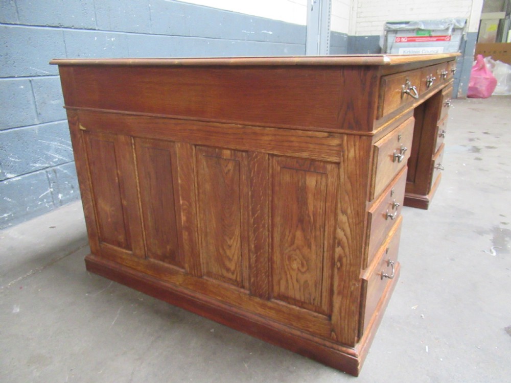Large oak knee hole desk View II