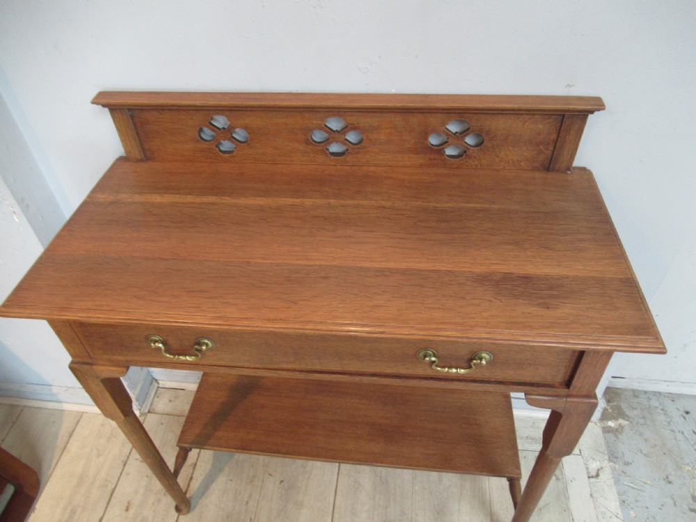 Oak  Arts and Crafts period  side  table View IX