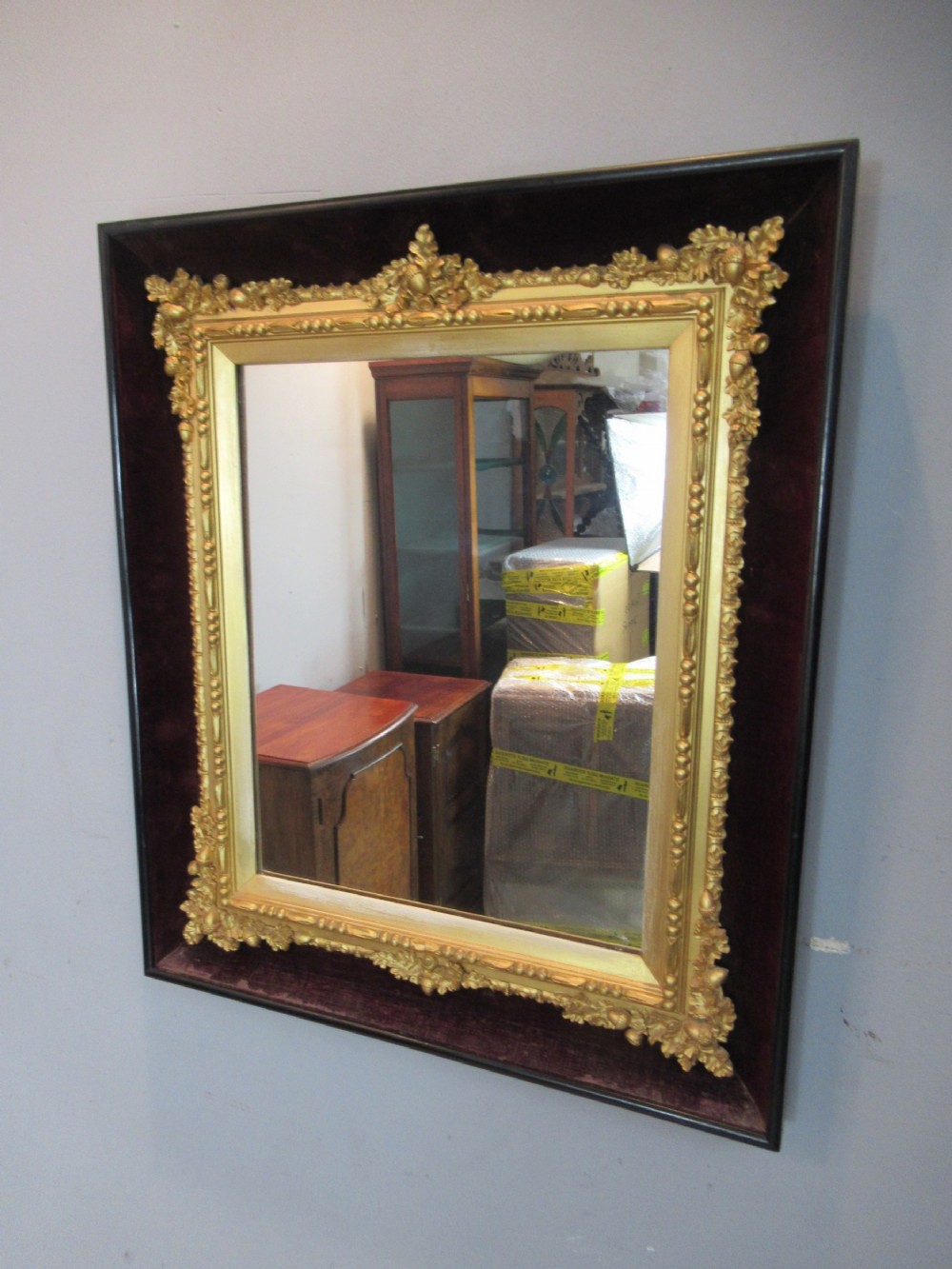 Late Victorian  gilt wall mirror 