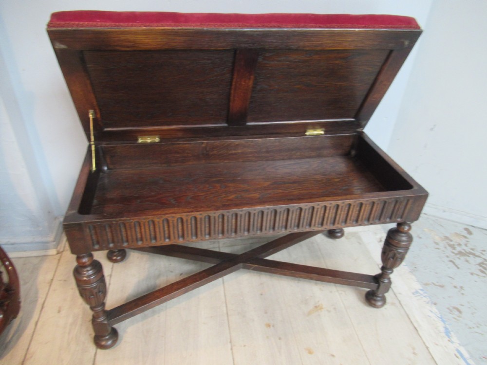 Oak 1920s   piano or dressing stool, with lid storage View III