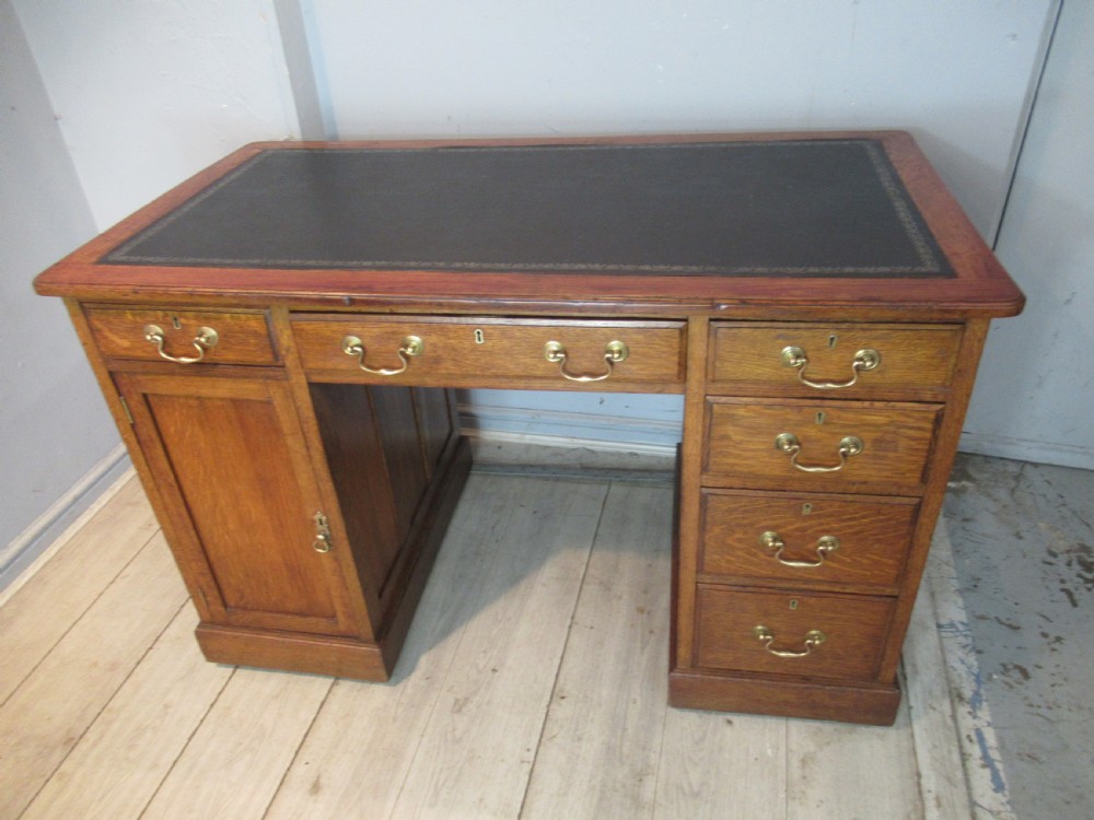 Oak  knee hole desk   View XII