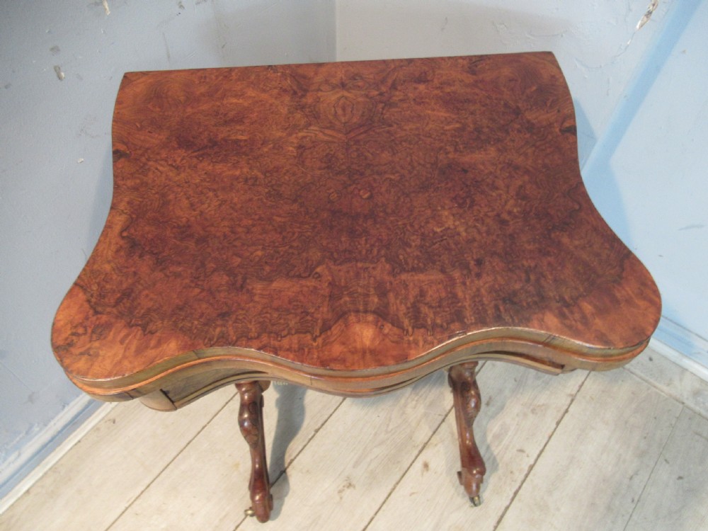 Victorian burr walnut   games / sewing table View IV