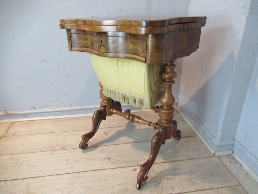 Victorian burr walnut   games / sewing table View VI