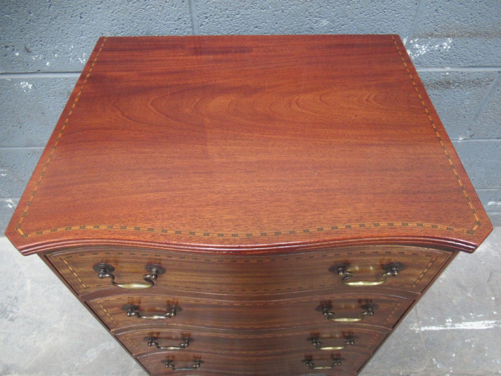 1920s Small  size  mahogany  chest of drawers View IV