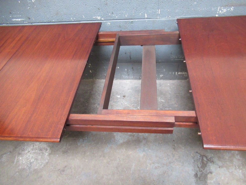 Victorian  mahogany  extending dining table  View III