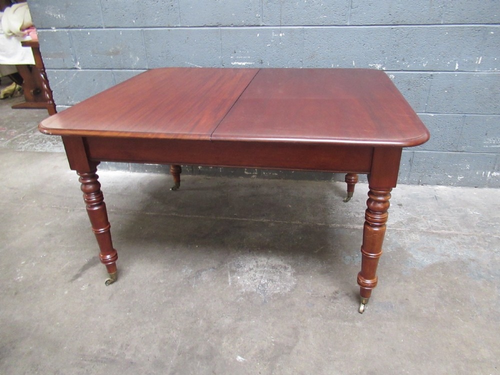 Victorian  mahogany  extending dining table  View VIII