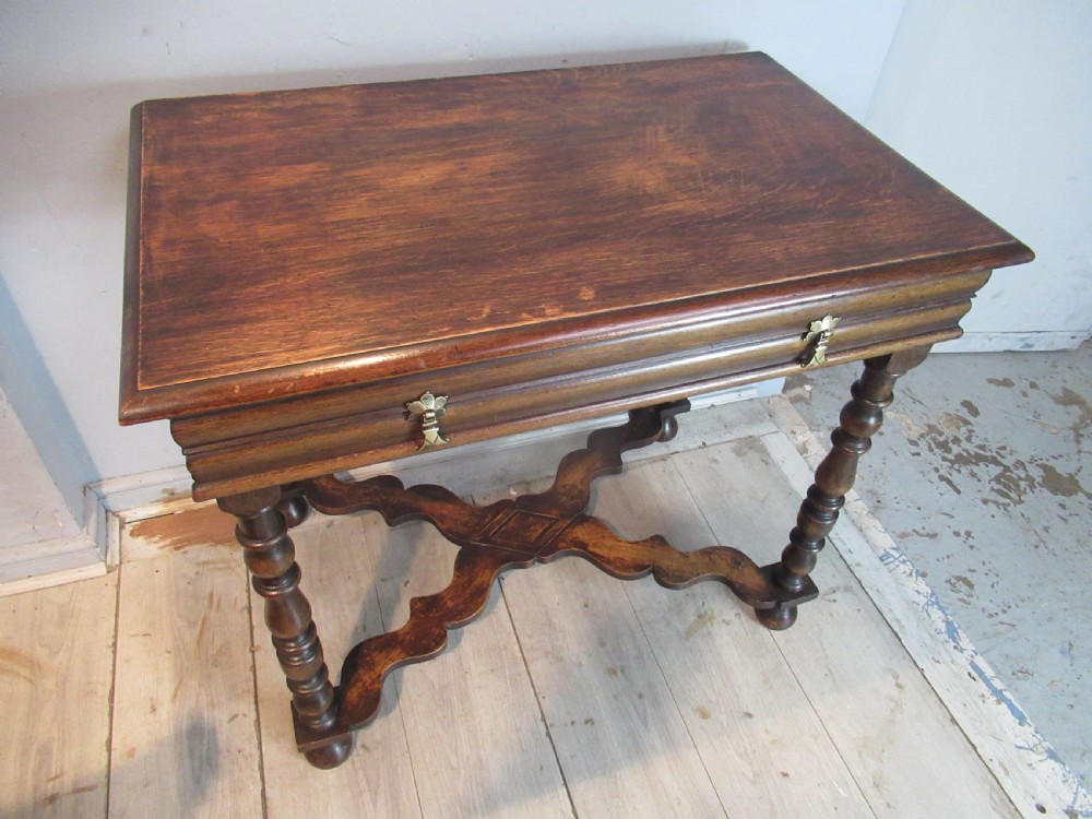 Oak Victorian period    side table  View IV