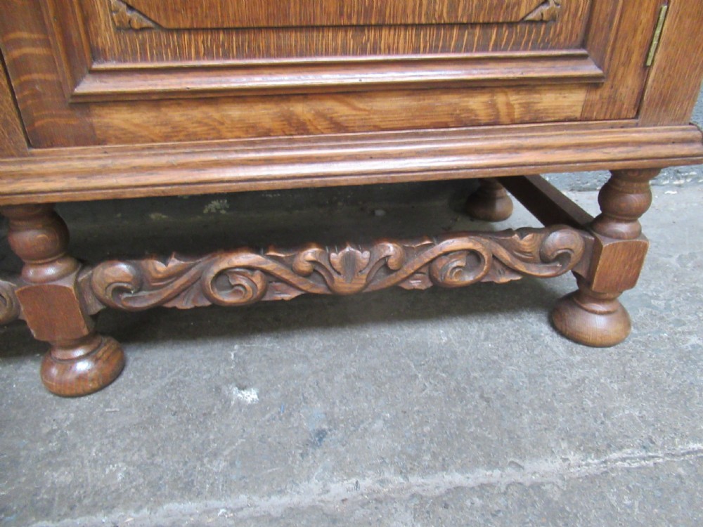 1920s Oak  two door leaded glazed  bookcase View X