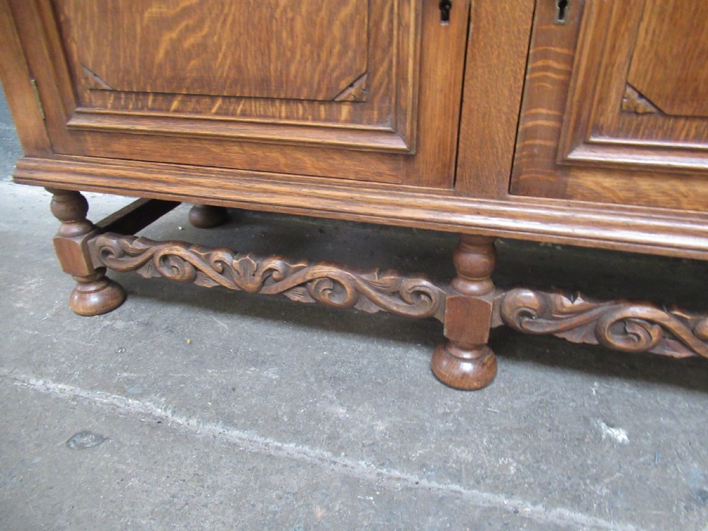 1920s Oak  two door leaded glazed  bookcase View XI