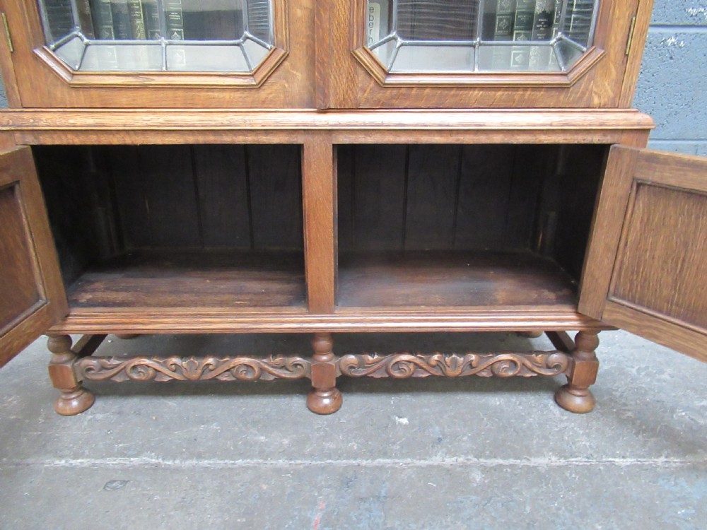 1920s Oak  two door leaded glazed  bookcase View XII