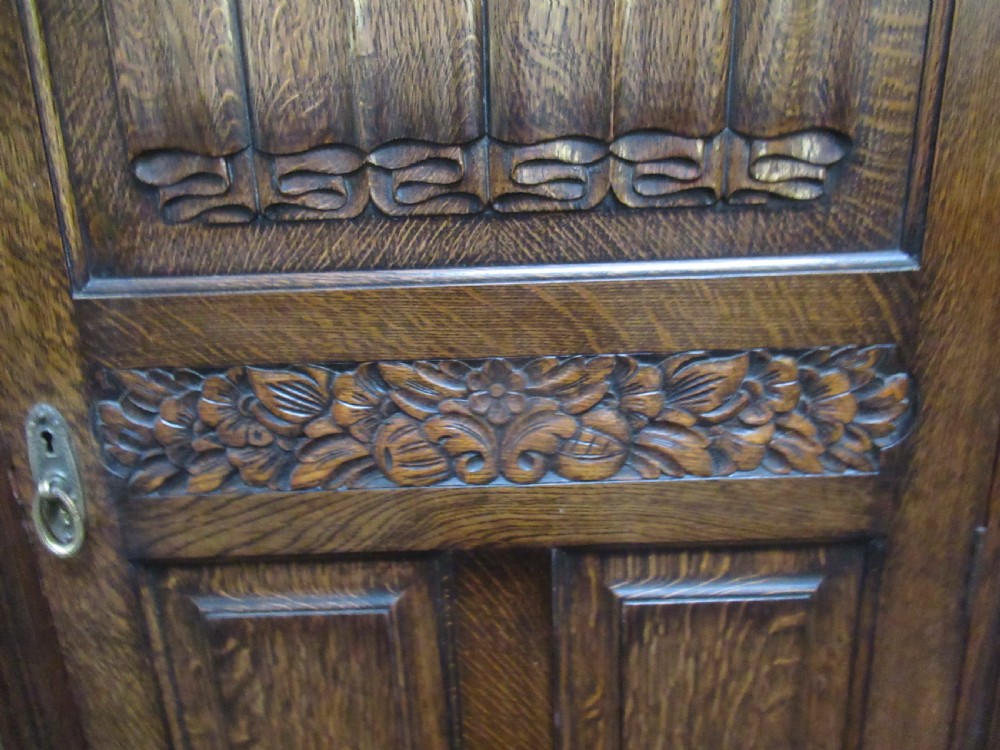 Oak 1920s hall wardrobe  View VII