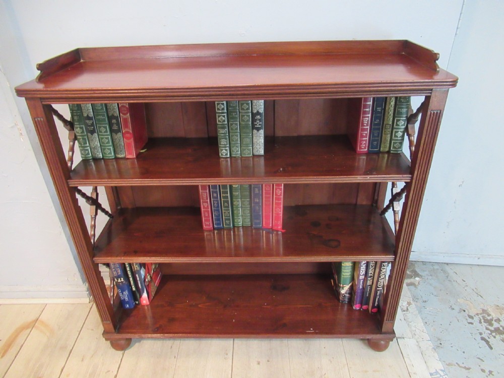 Late Victorian  mahogany open bookcase