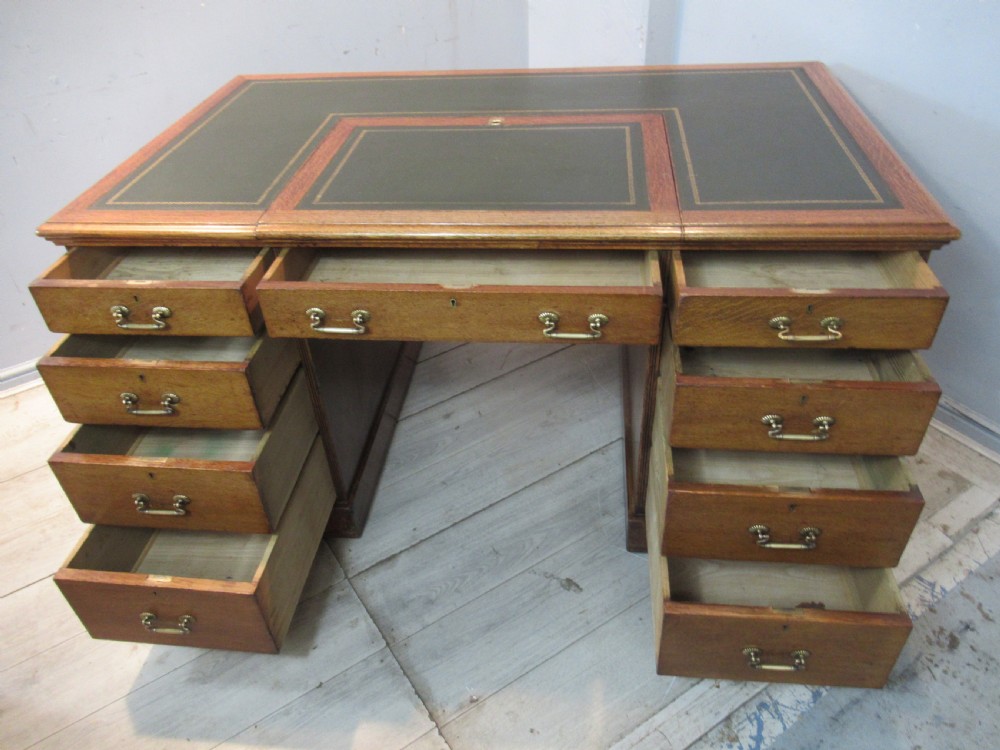 Late Victorian  oak knee hole   desk View XII