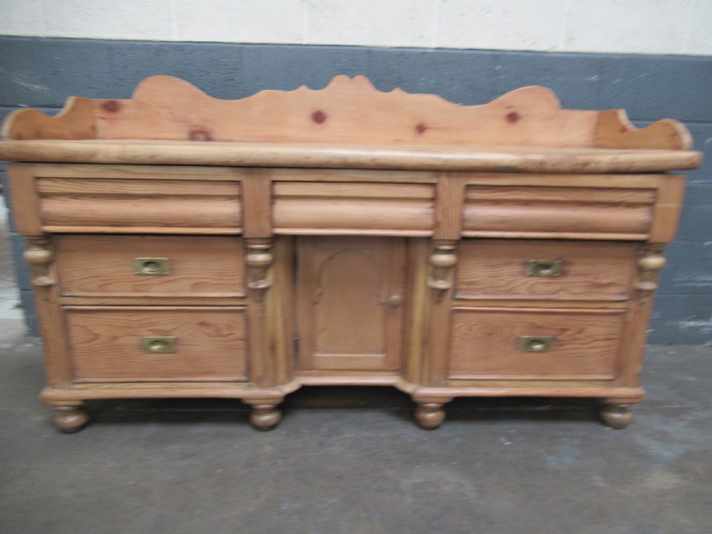 Large 19th century   pine dresser 