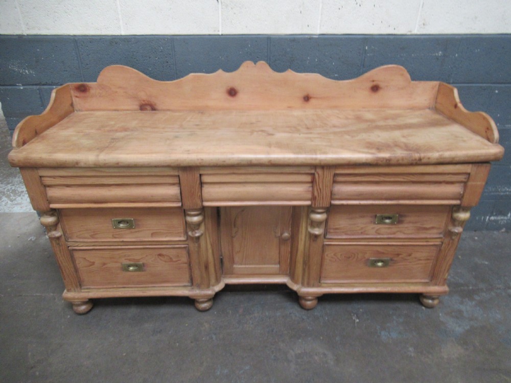Large 19th century   pine dresser  View II