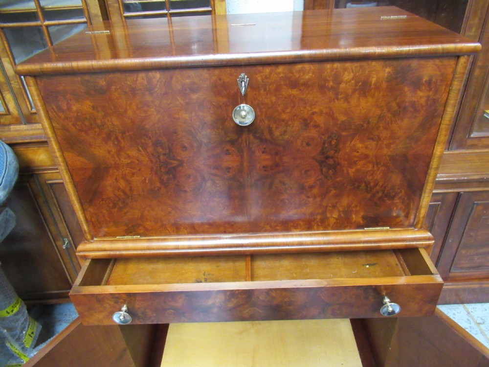 Art    deco period  burr walnut drinks cabinet  View VIII