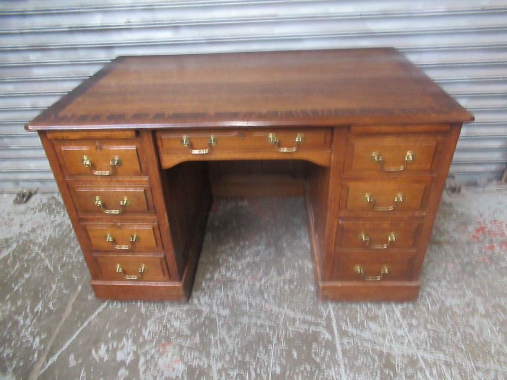 Oak 1920s   knee hole desk  View III