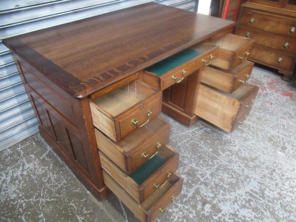 Oak 1920s   knee hole desk  View X