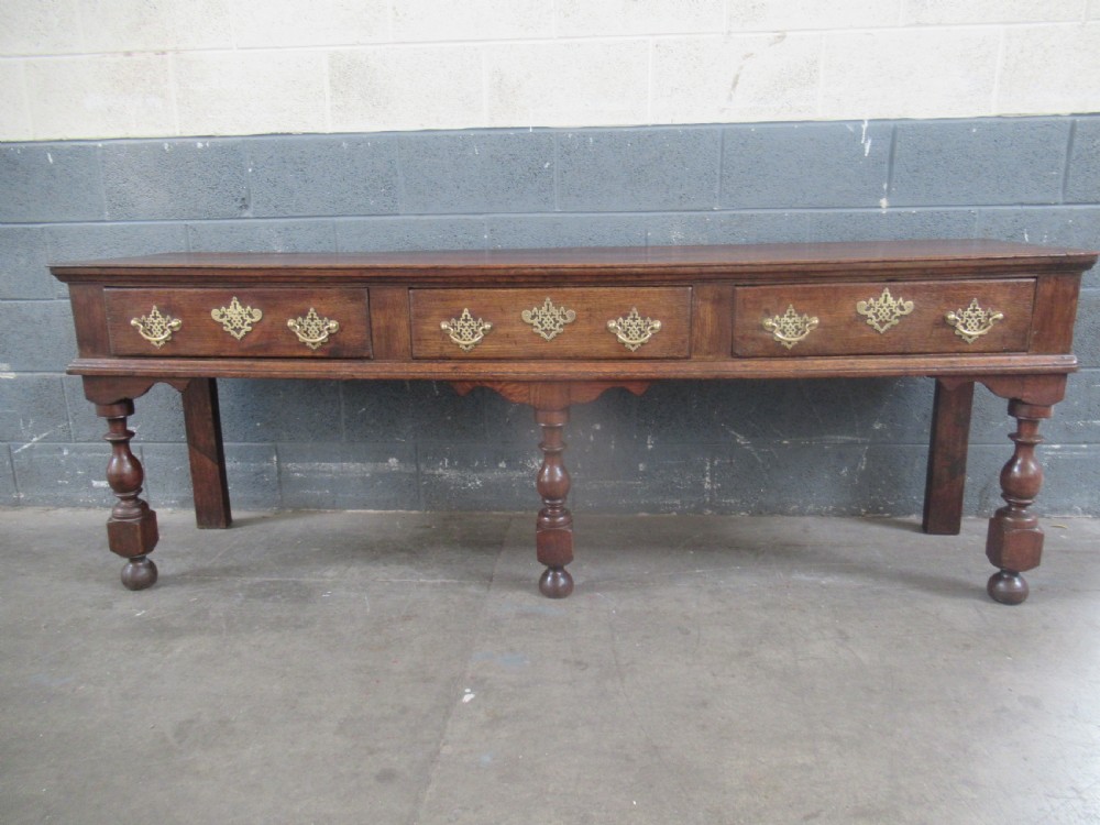 Large 18th century   oak dresser      View II