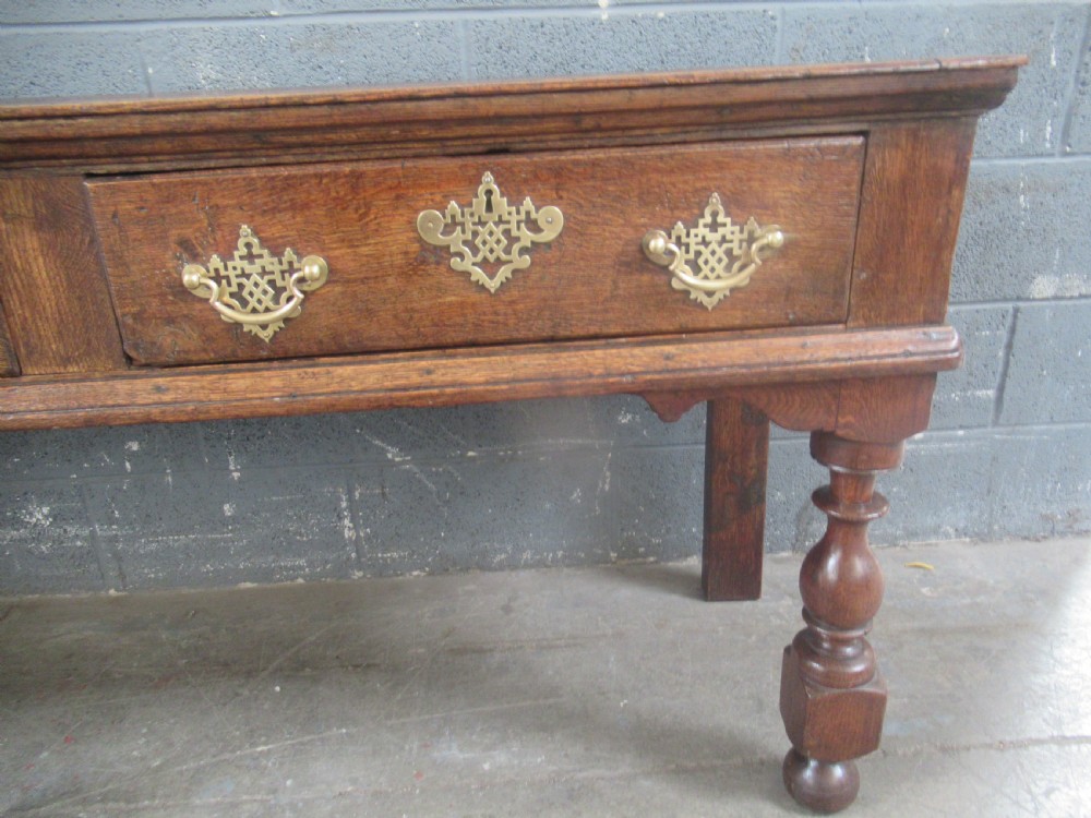 Large 18th century   oak dresser      View VII