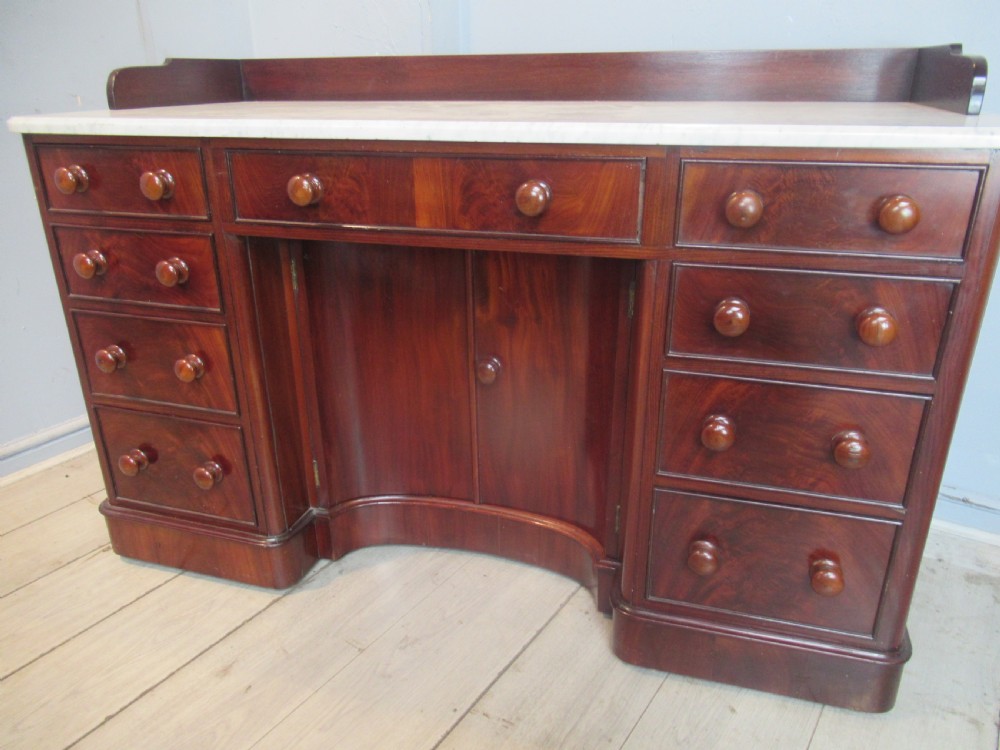 Good Victorian   mahogany    marble  top  washstand