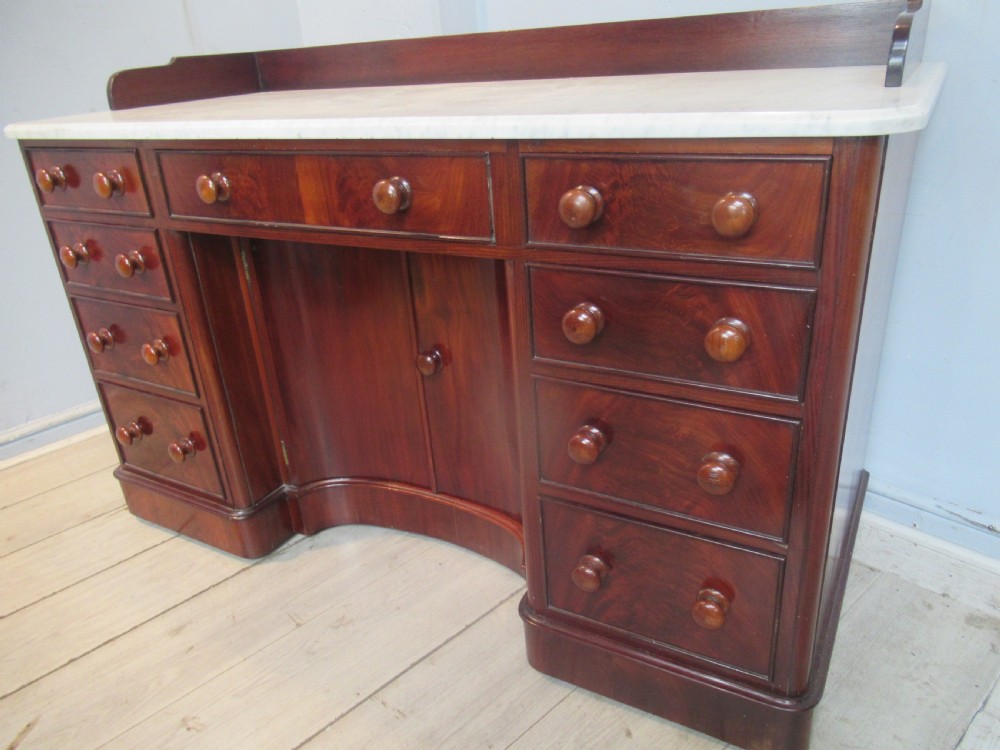 Good Victorian   mahogany    marble  top  washstand View XIV