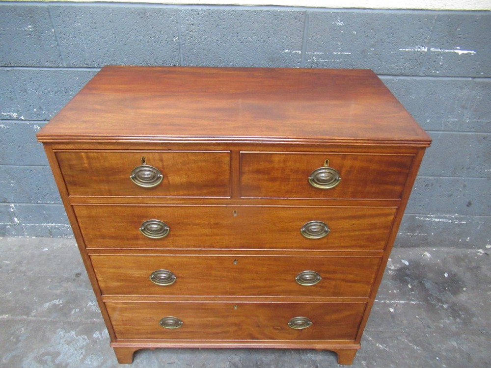 19th century mahogany chest of drawers View II