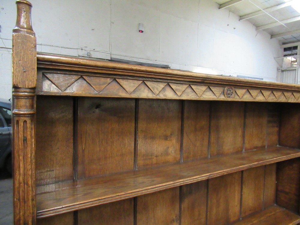 Oak  1920s  dresser / rack     View VII