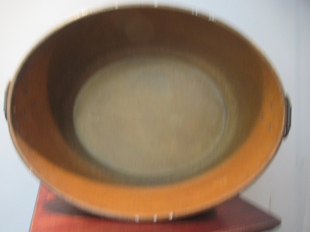 Unusual Victorian laundry   oval bowl with iron handles, View V