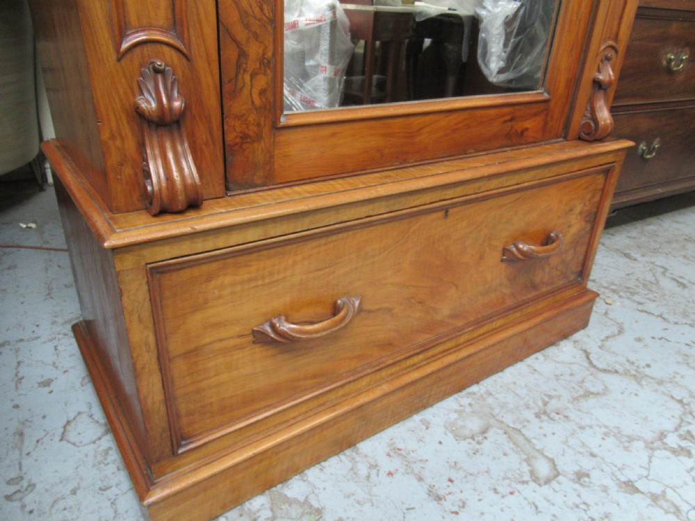 Victorian walnut    wardrobe  View III