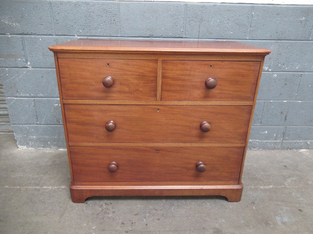 Victorian period mahogany    chest of drawers  View II