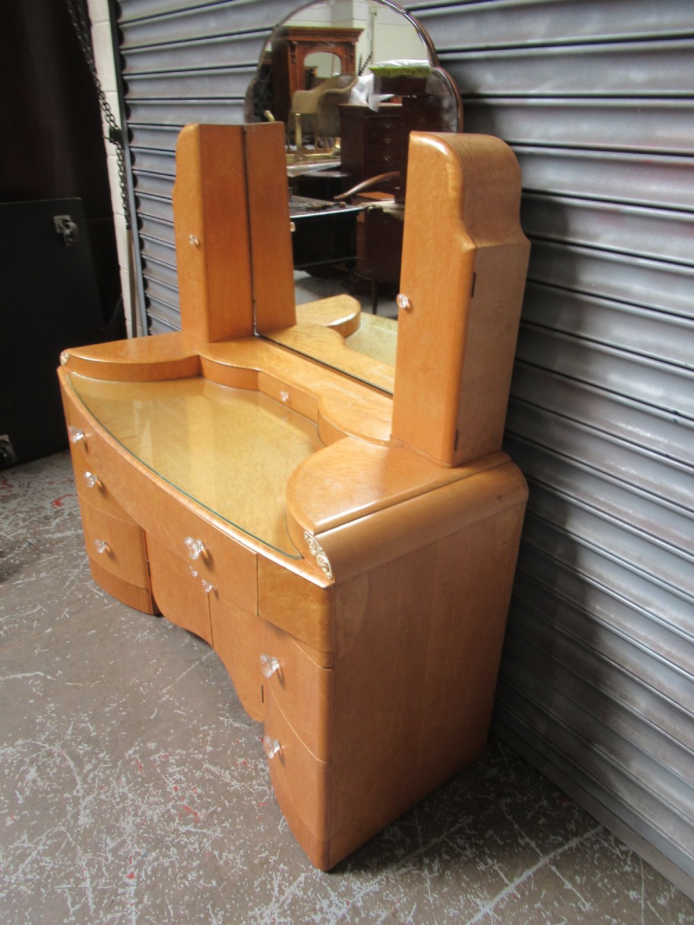 Art Deco    birds eye maple dressing table View III