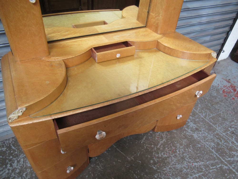 Art Deco    birds eye maple dressing table View VII