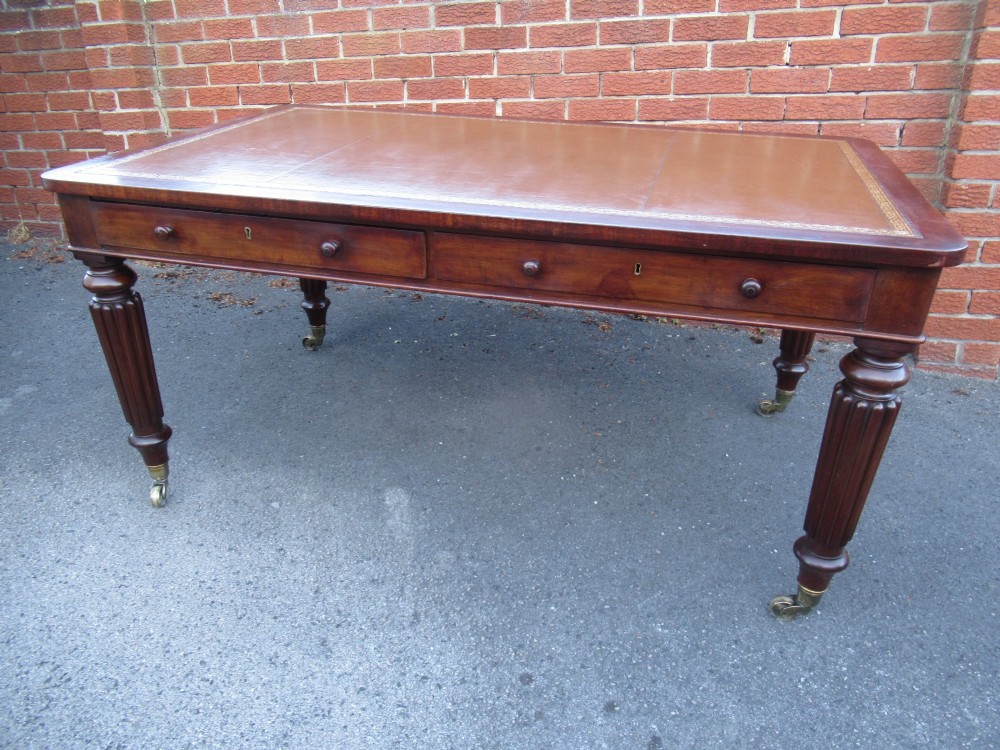 Gillows  style    mahogany  19th century   desk