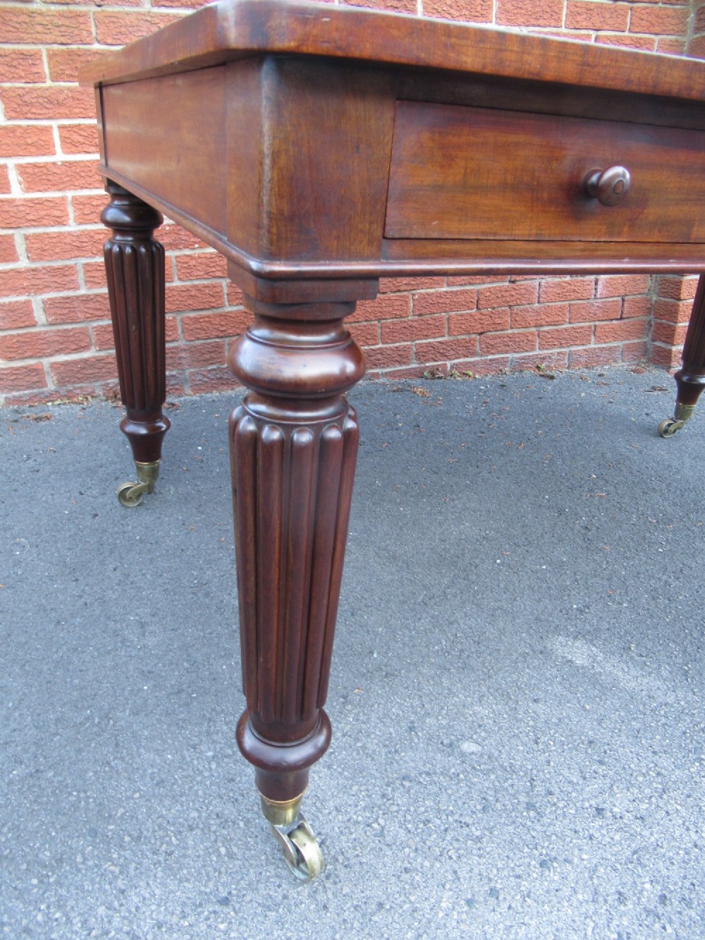Gillows  style    mahogany  19th century   desk View III