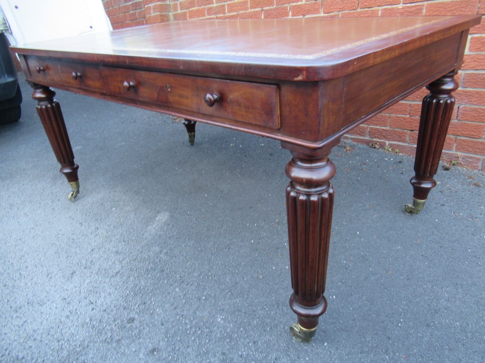 Gillows  style    mahogany  19th century   desk View XI