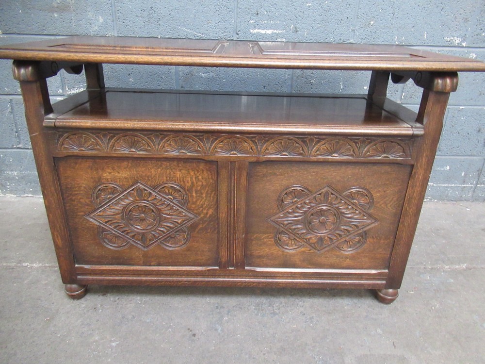 A 1920s  oak Monks bench seat View II