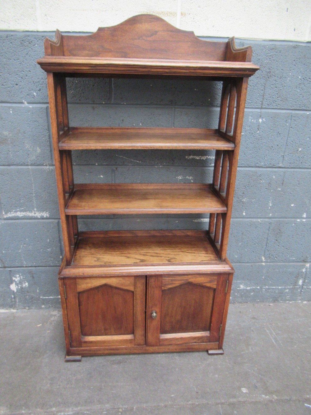 Oak Edwardian period   open  bookcase View II