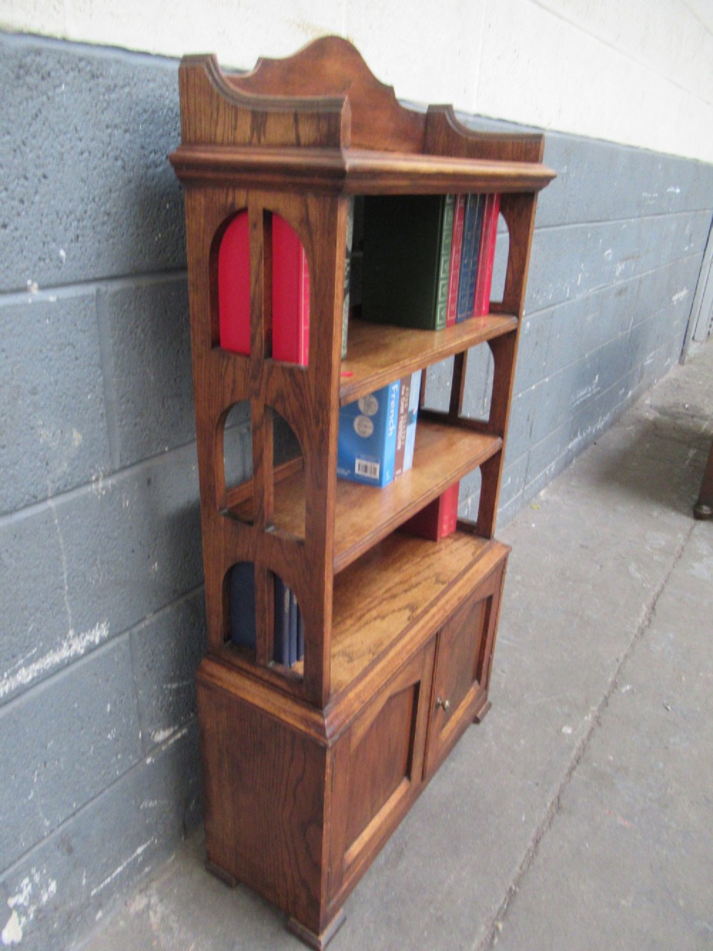Oak Edwardian period   open  bookcase View V