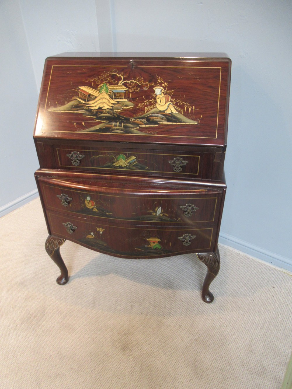 Walnut   writing bureau  with Chinoiserie   decoration View II
