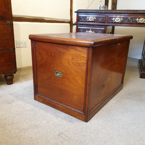 victorian mahogany chest lined in a william morris fabric - CATEGORY: ANTIQUE CHESTS - DATED 1880