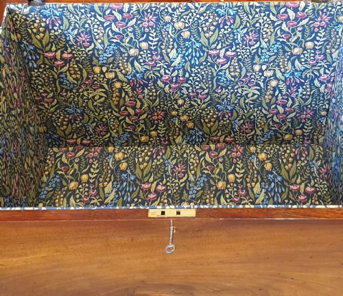 VICTORIAN MAHOGANY CHEST LINED IN A WILLIAM MORRIS FABRIC - ADDITIONAL PHOTO 3